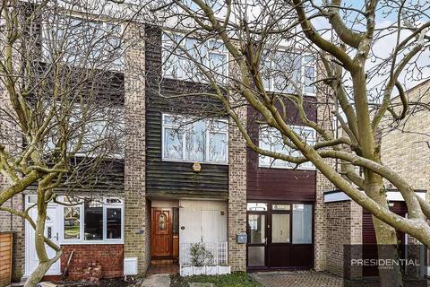 3 bedroom terraced house for sale - Roycroft Close, South Woodford, London