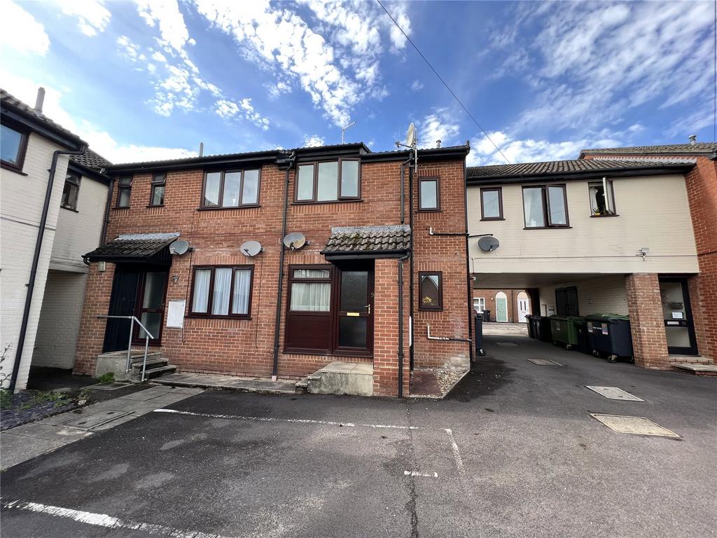 Oakfield Court, Blandford Forum, Dorset, DT11 1 bed apartment for sale