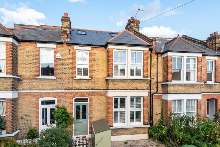 Manor Lane London SE13 4 bed end of terrace house - £3,350 pcm (£773 pw)