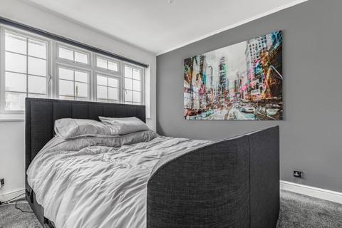 10 Freshfields, Croydon, CR0 7QS