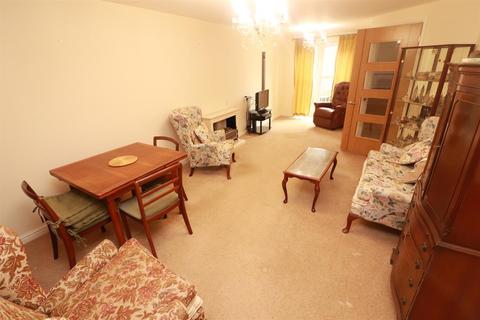 2 bedroom flat for sale - Brook Court, Savages Wood Road, Bradley Stoke, Bristol, BS32 9AA