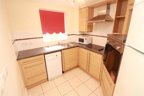 2 bedroom flat for sale - Brook Court, Savages Wood Road, Bradley Stoke, Bristol, BS32 9AA