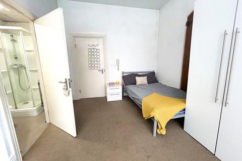 Studio to rent, Studio 2 Challenge Works, City Centre