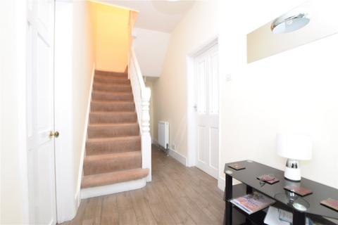 7 Farrance Road, Romford, RM6 6EB
