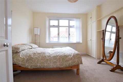 7 Farrance Road, Romford, RM6 6EB