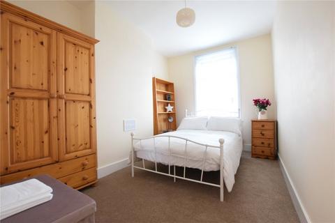 7 Farrance Road, Romford, RM6 6EB