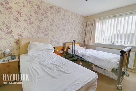 3 Binsted Gardens, Sheffield, S5 8NU