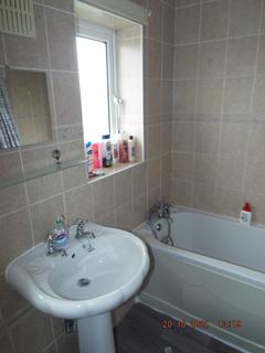 2 bedroom semi-detached house to rent - Wenning Grove, Hull HU8