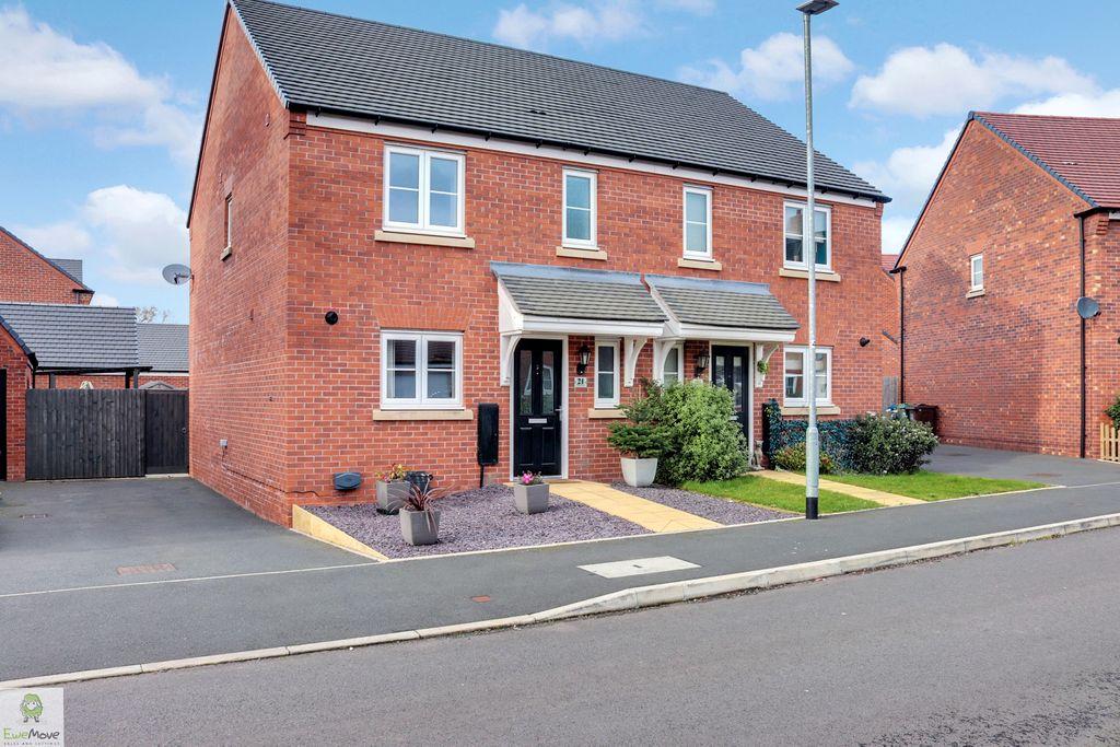 Hertford Place, Stafford ST18 0ZB 3 bed semidetached house £245,000