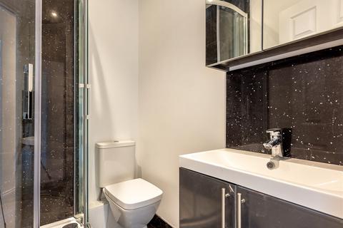 3 bedroom flat to rent, Latimer Road, North Kensington W10