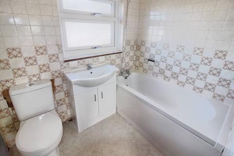 142 Buckland Way, Worcester Park, KT4 8NP