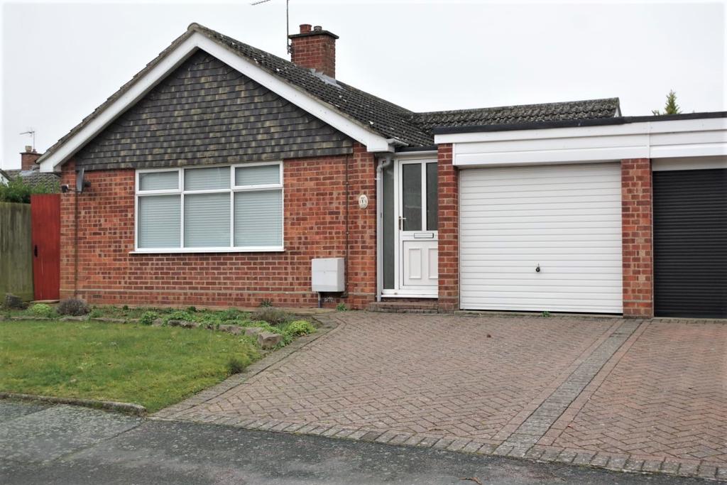 Viking Road, Stowmarket IP14 3 bed detached bungalow £280,000