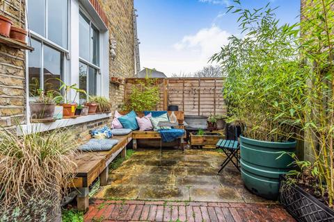 81a Adelaide Avenue, London, SE4 1JY