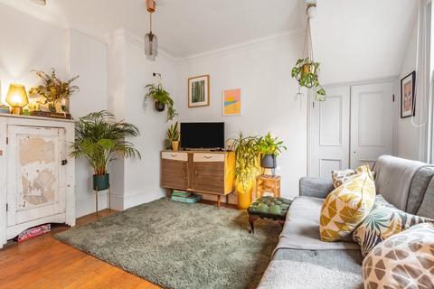 81a Adelaide Avenue, London, SE4 1JY