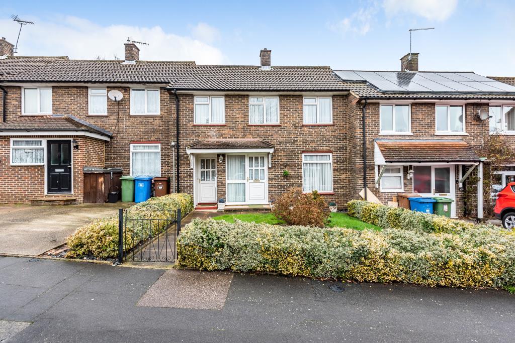 Bullbrook, Bracknell, RG12 3 bed terraced house £385,000