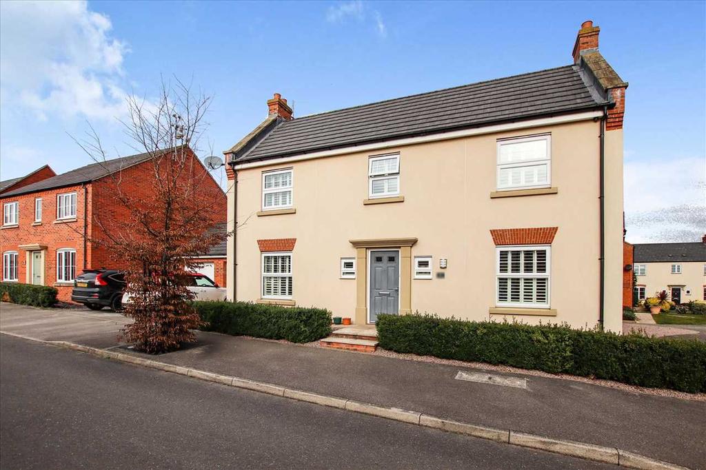 Poppy Road, Witham St Hughs 4 bed detached house £340,000