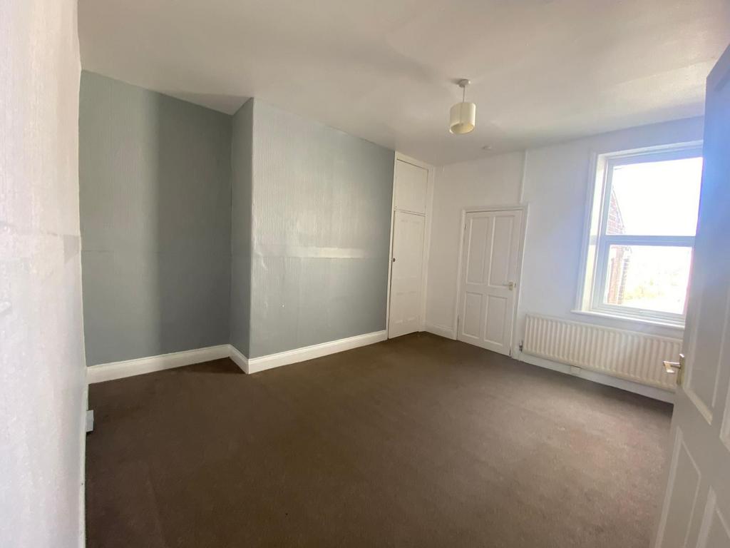 Atkinson Road, Benwell... 3 bed flat £695 pcm (£160 pw)