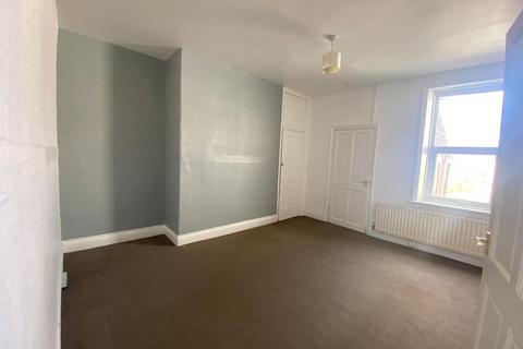 3 bedroom flat to rent, Atkinson Road, Benwell, Newcastle-upon-Tyne, NE4