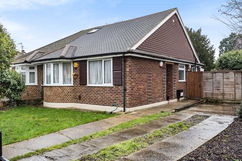 2 Windsor Road, Sunbury-on-thames, TW16 7RD