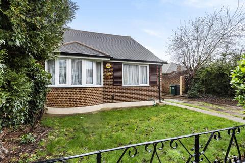 2 Windsor Road, Sunbury-on-thames, TW16 7RD