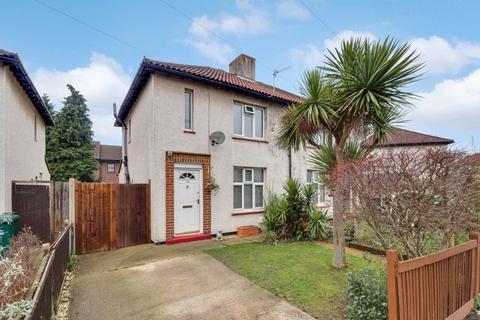 18 Green Leas, Sunbury-on-thames, TW16 7PG