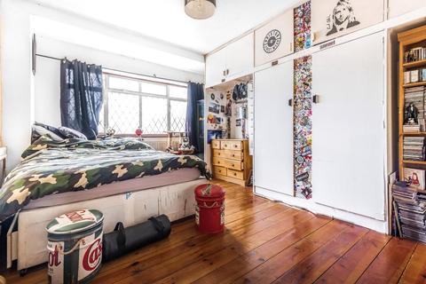 242 Wickham Chase, West Wickham, BR4 0BS