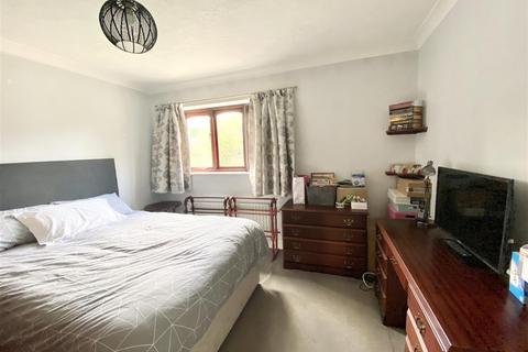 38 Lower Road, Denham, Uxbridge, UB9 5EB