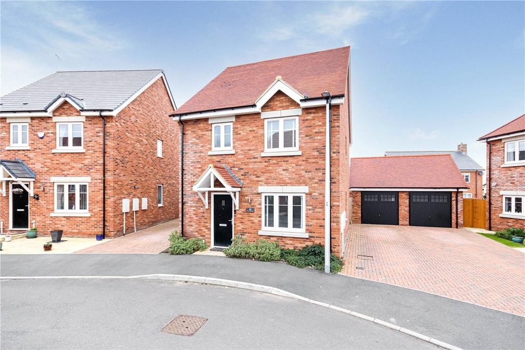 Tun Furlong, Pitstone, Leighton Buzzard 3 bed detached house £535,000