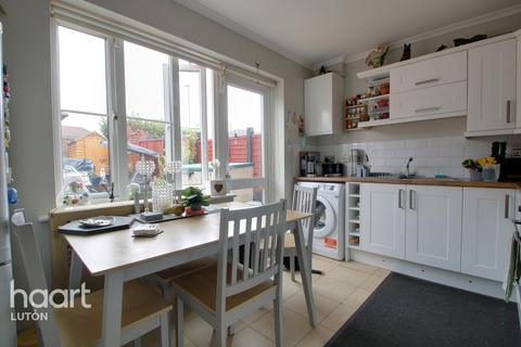 10 Heron Drive, Luton, LU2 7LZ