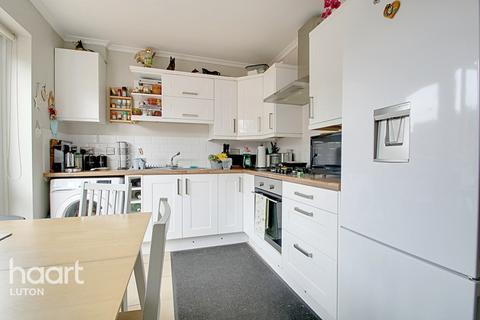 10 Heron Drive, Luton, LU2 7LZ