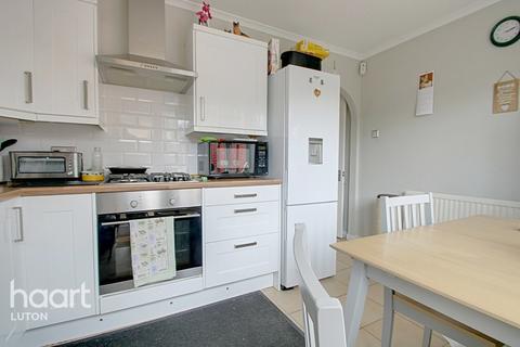 10 Heron Drive, Luton, LU2 7LZ