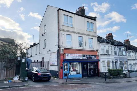 26a Bostall Hill, London, SE2 0RA