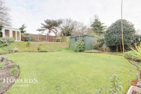 40 Beeching Drive, Lowestoft, NR32 4TB