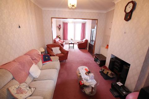 122 Torridon Road, London, SE6 1RD