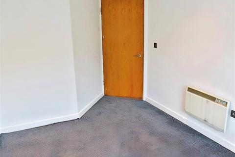 2 bedroom apartment to rent, Wood Lane, Newsome, Huddersfield, HD4