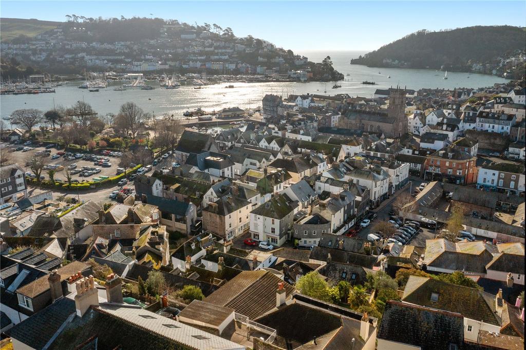 Clarence Hill, Dartmouth, Devon, TQ6 3 bed bungalow for sale £750,000