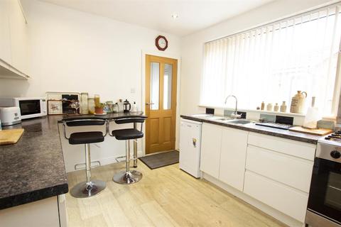 11 Eskdale Crescent, Blackburn, BB2 5DT