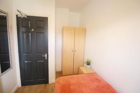 1 bedroom in a house share to rent, 5 Cromwell Street, Lincoln, Lincolnshire, LN2 5LP