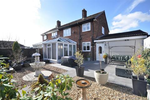 31 Hawthorne Road, Thorne, Doncaster, DN8 4HE
