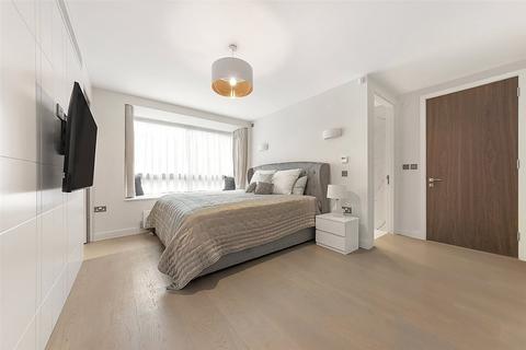 2 bedroom flat for sale, Thorburn House, Kinnerton Street, London