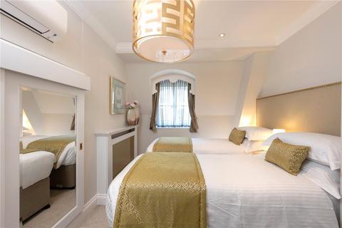 4 bedroom flat to rent, Prince Of Wales Terrace, Kensington, London