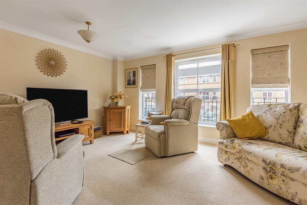 Wateredge Close, Leigh, WN7 3UP 4 bed townhouse £275,000