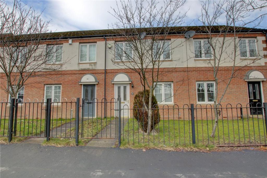 Cedar Court, Catchgate, Stanley, DH9 2 bed terraced house £85,000