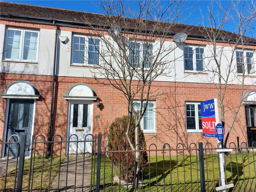 Cedar Court, Catchgate, Stanley, DH9 2 bed terraced house £85,000