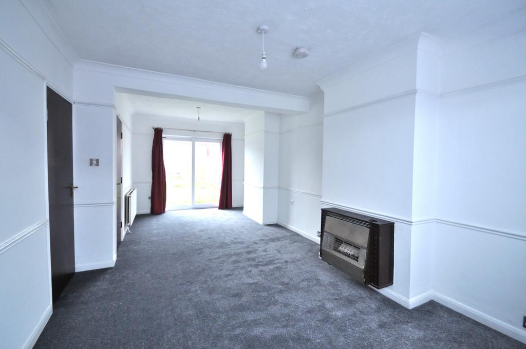 Grovelands Way, Grays 3 bed end of terrace house £1,350 pcm (£312 pw)