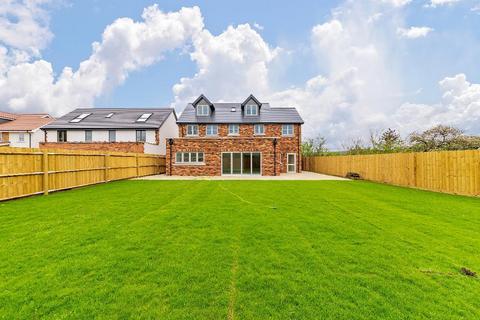 5 bedroom detached house for sale, Wooding Close, Houghton Conquest, Bedfordshire, MK45 3QL