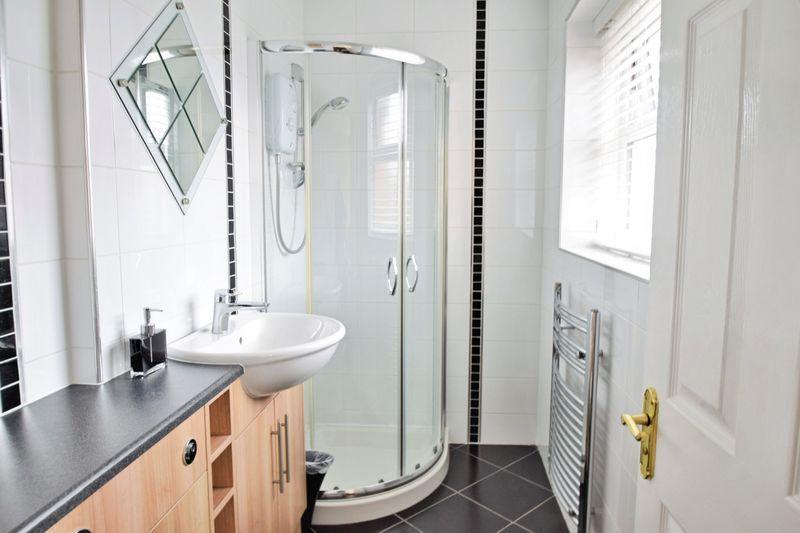 Ensuite