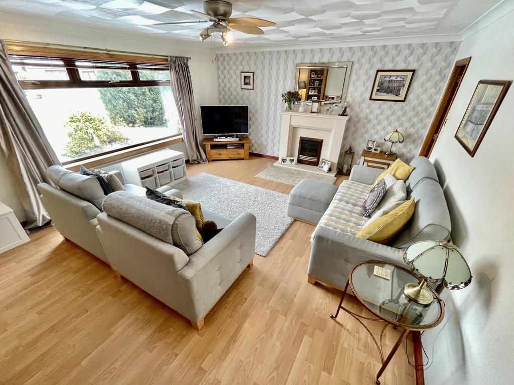 29 Turnhill Avenue, Erskine 3 bed detached bungalow £329,995