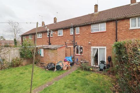 25 Hallwicks Road, Luton, LU2 9BG