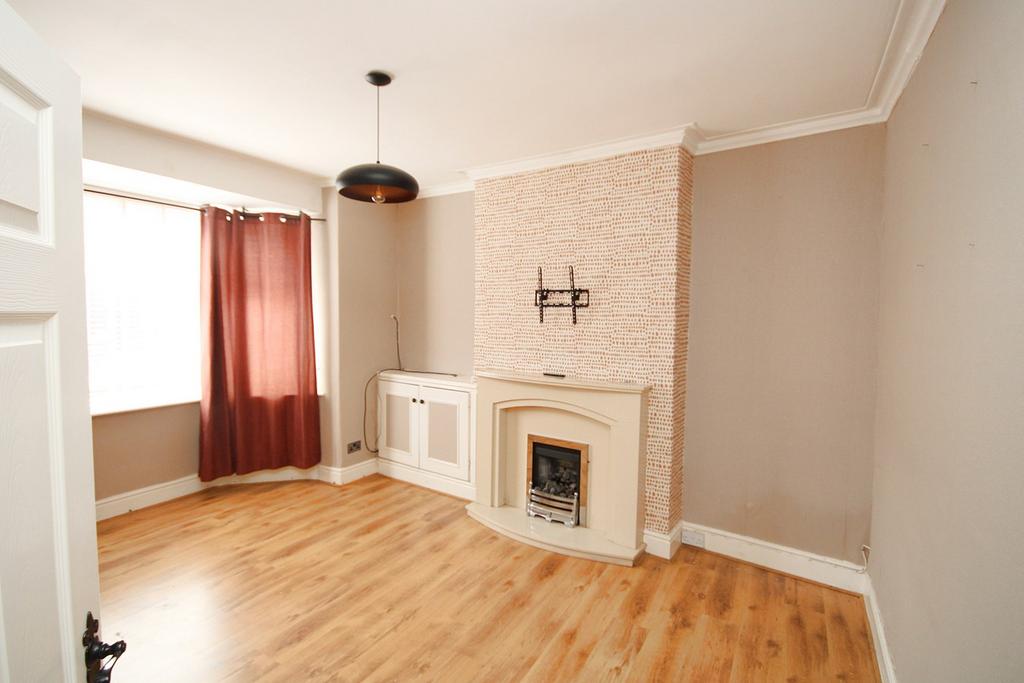 Hood Lane, Great Sankey, Warrington, WA5 3 bed terraced house £165,000